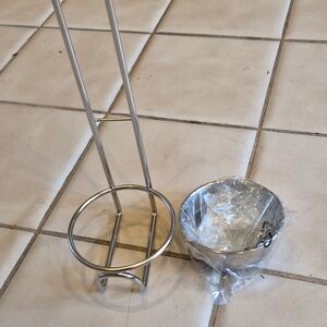William Sonoma Stainless Steel Ladle Rest